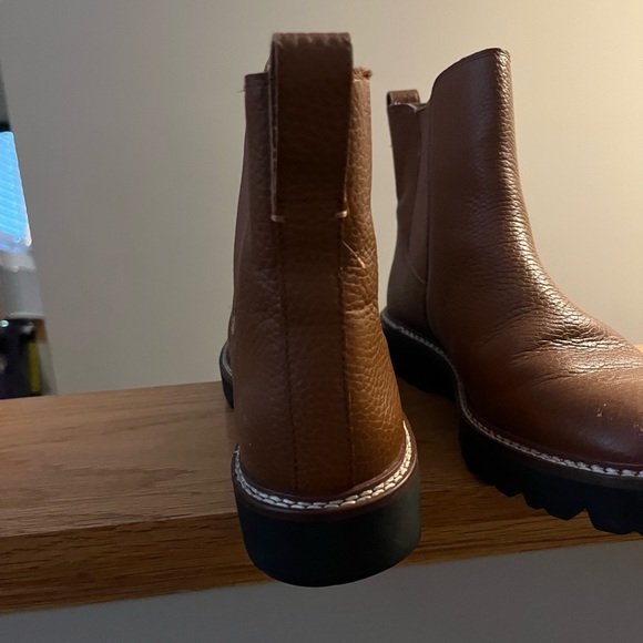 Madewell Lugsole Brown Chelsea Boot Size 9 - Picture 3 of 7
